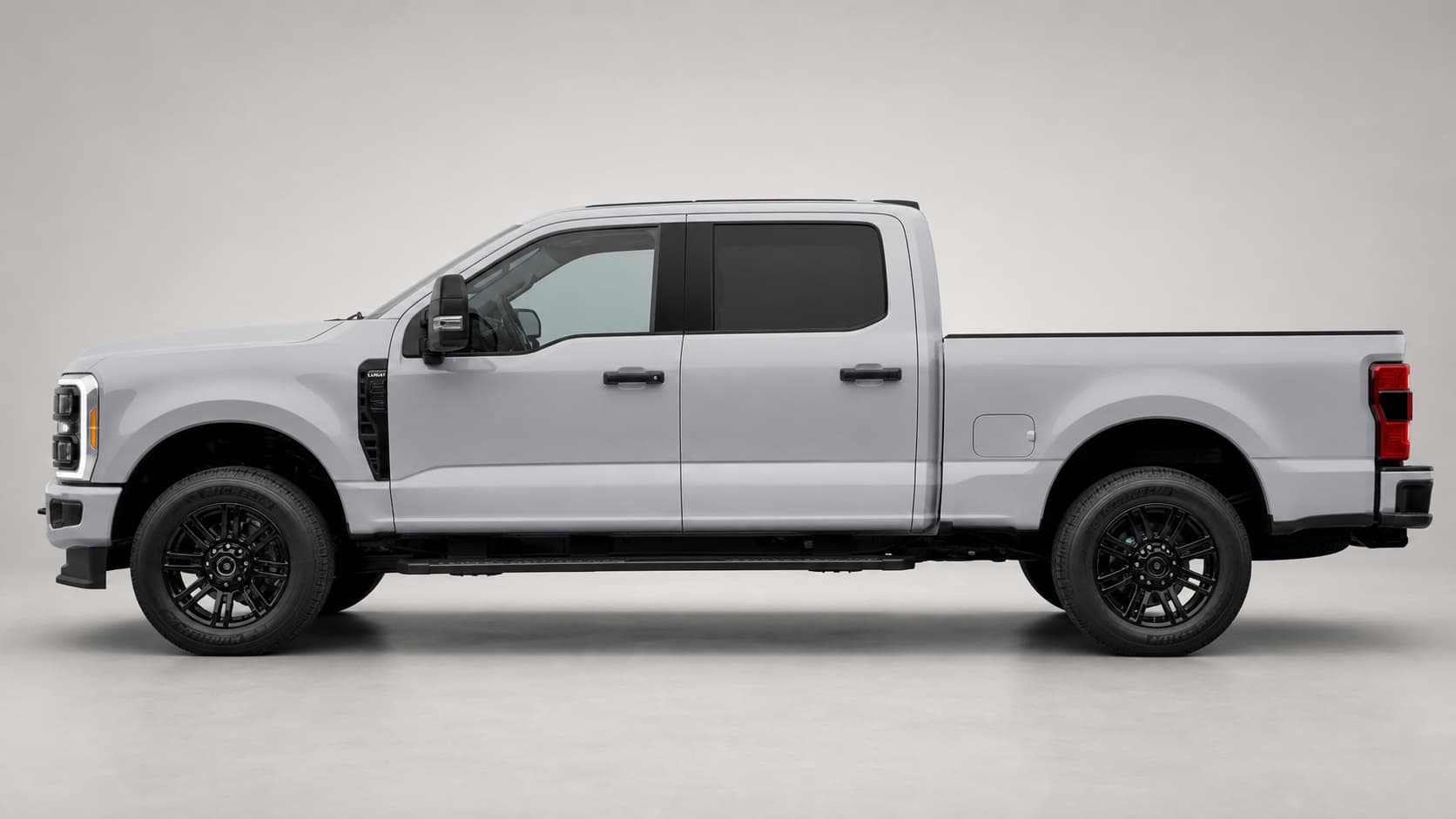 2026 Ford Super Duty F-250 Lariat ROUSH Super Duty thumbnail 3