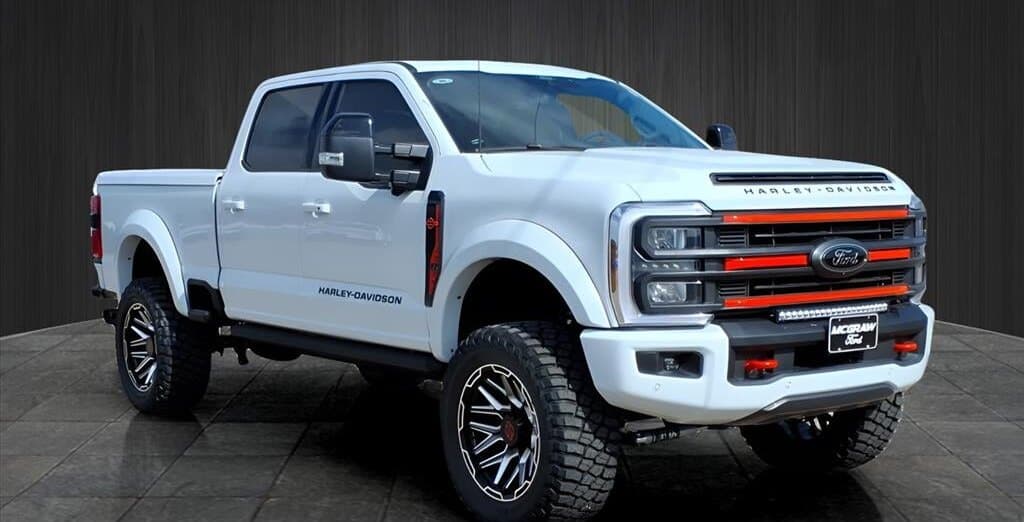 2026 Ford Super Duty F-250 Lariat Harley-Davidson Edition thumbnail 3