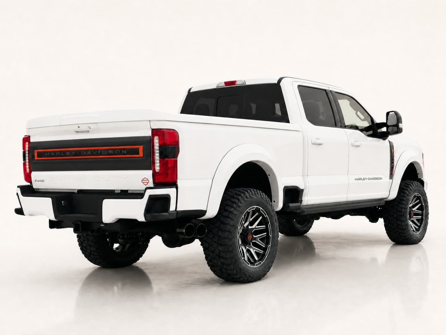 2026 Ford Super Duty F-250 Lariat Harley-Davidson Edition thumbnail 4