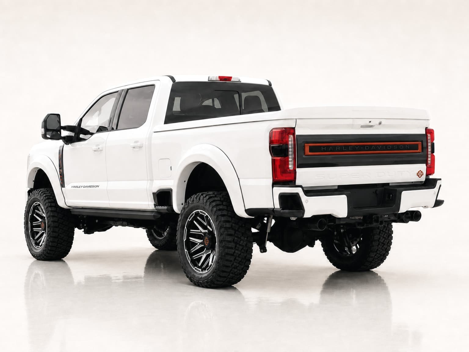 2026 Ford Super Duty F-250 Lariat Harley-Davidson Edition thumbnail 5