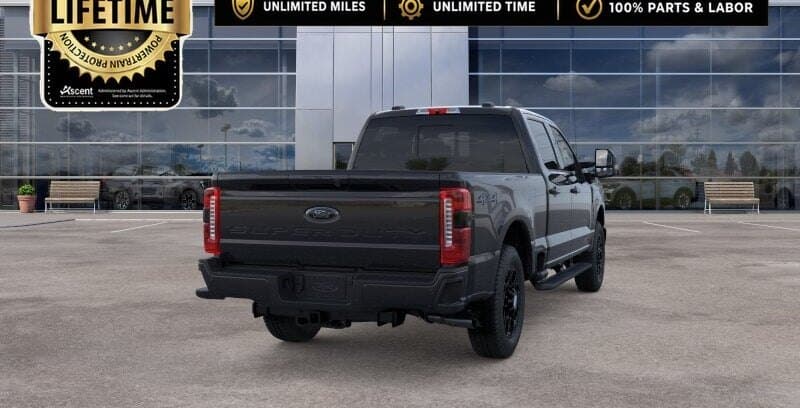 2026 Ford Super Duty F-250 Lariat thumbnail 8