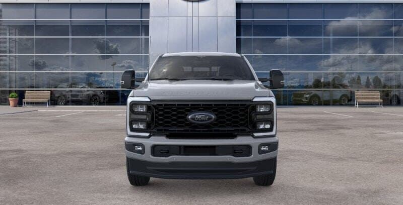 2026 Ford Super Duty F-250 Lariat thumbnail 6
