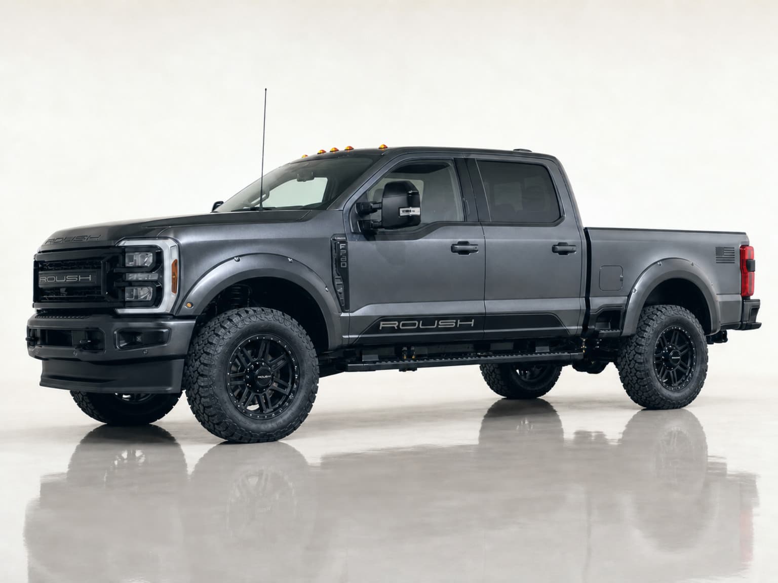 2026 Ford F-250SD Roush thumbnail 3