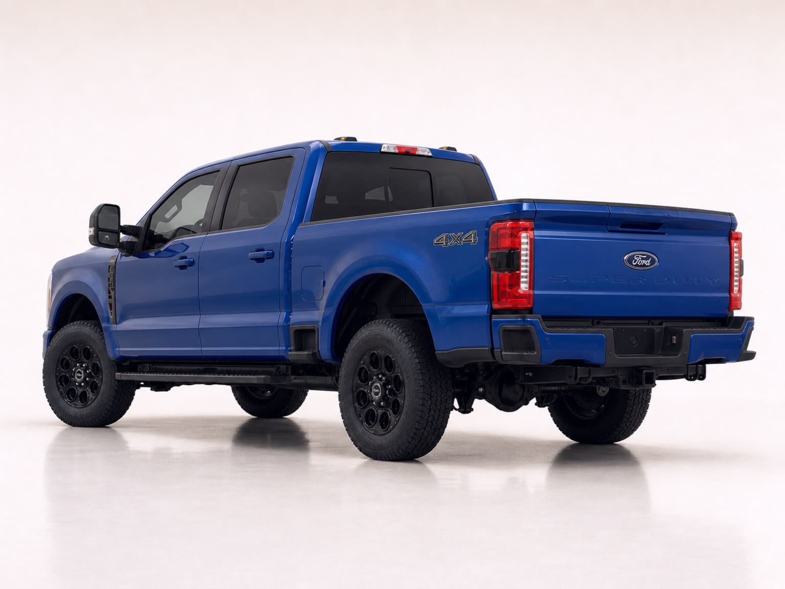 2026 Ford Super Duty F-250 Lariat thumbnail 3