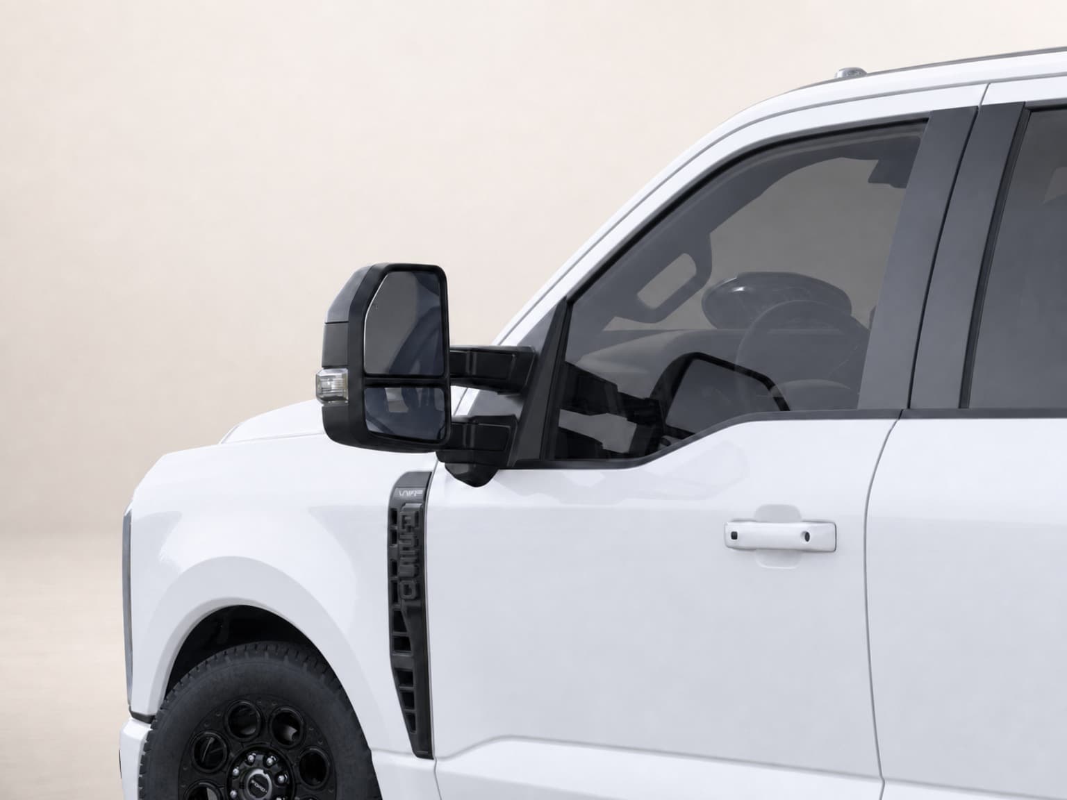 2026 Ford Super Duty F-250 Lariat thumbnail 4