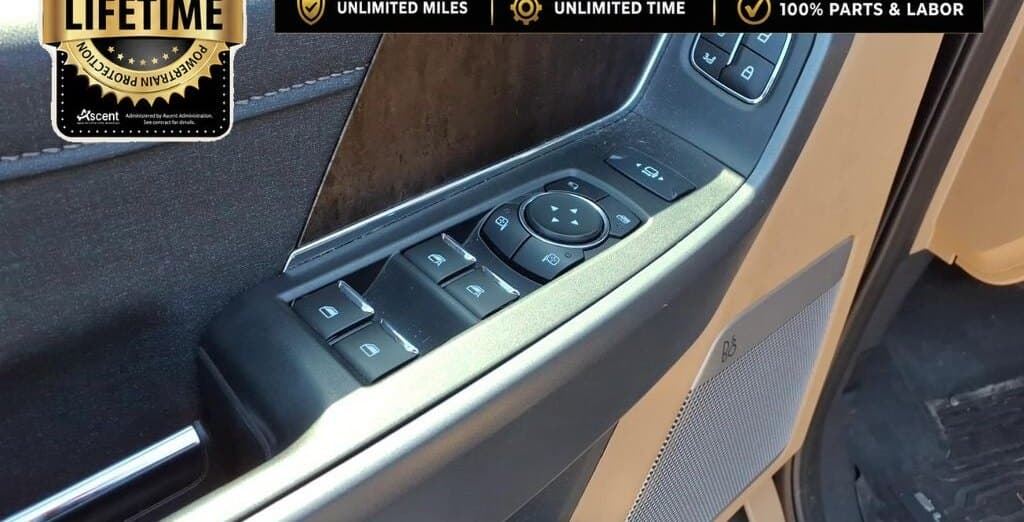 2023 Ford F-250 LARIAT thumbnail 11