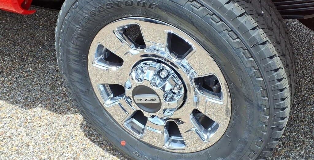 2026 Ford Super Duty F-250 Lariat thumbnail 7