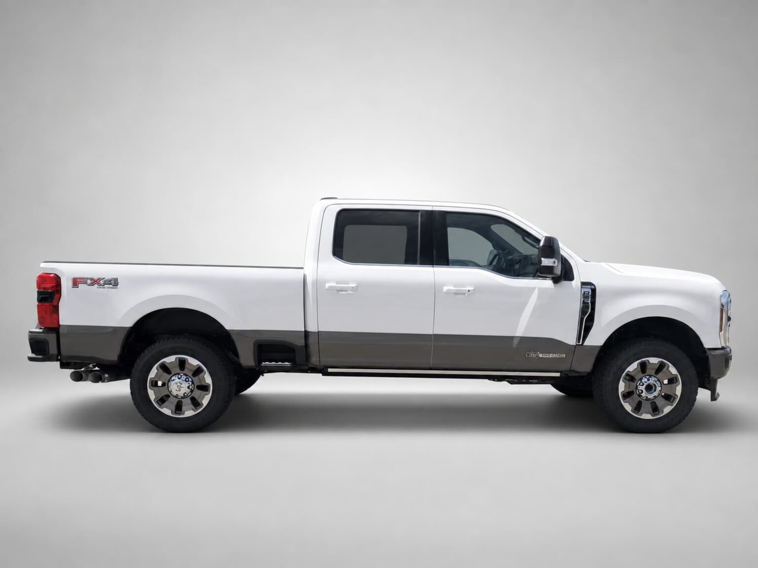 2026 Ford Super Duty F-250 King Ranch thumbnail 6