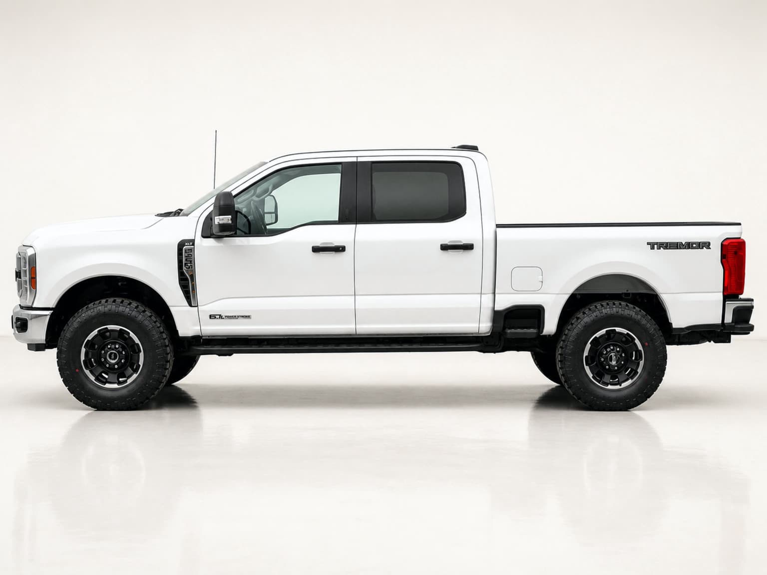 2026 Ford F-250SD XLT Tremor Off-road thumbnail 3