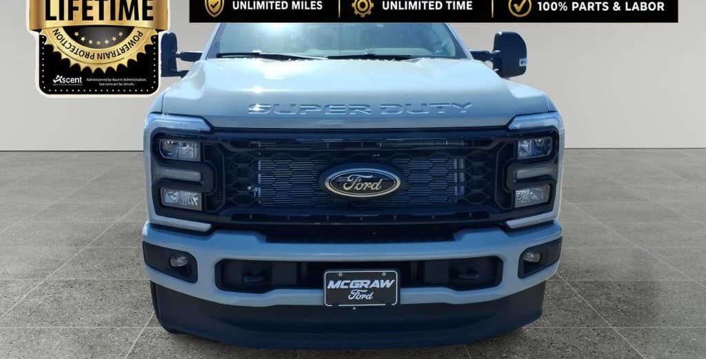 2026 Ford Super Duty F-250 XLT thumbnail 8