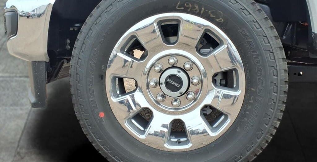2026 Ford Super Duty F-350 Lariat thumbnail 7