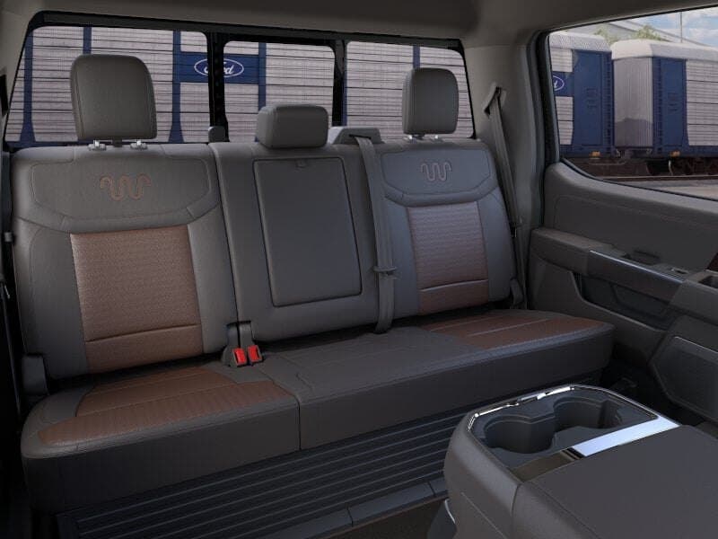 2026 Ford Super Duty F-350 King Ranch thumbnail 11