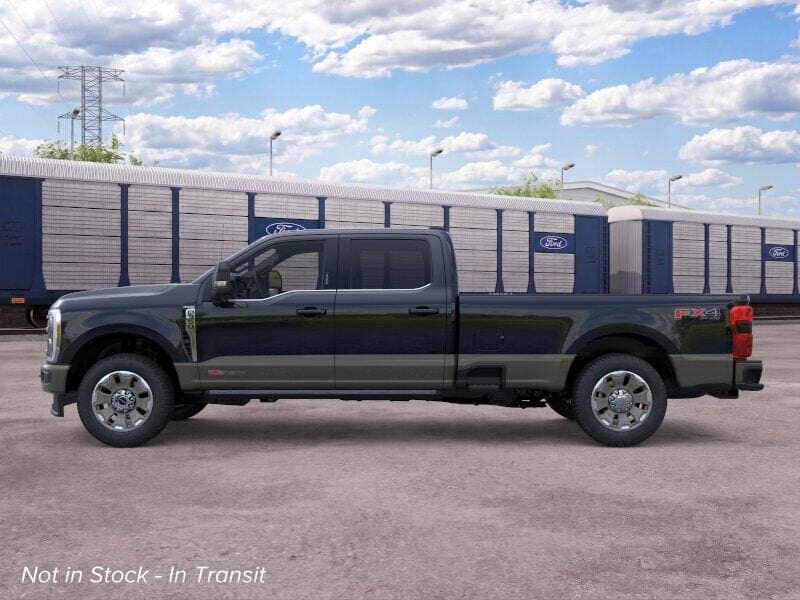 2026 Ford Super Duty F-350 King Ranch thumbnail 3