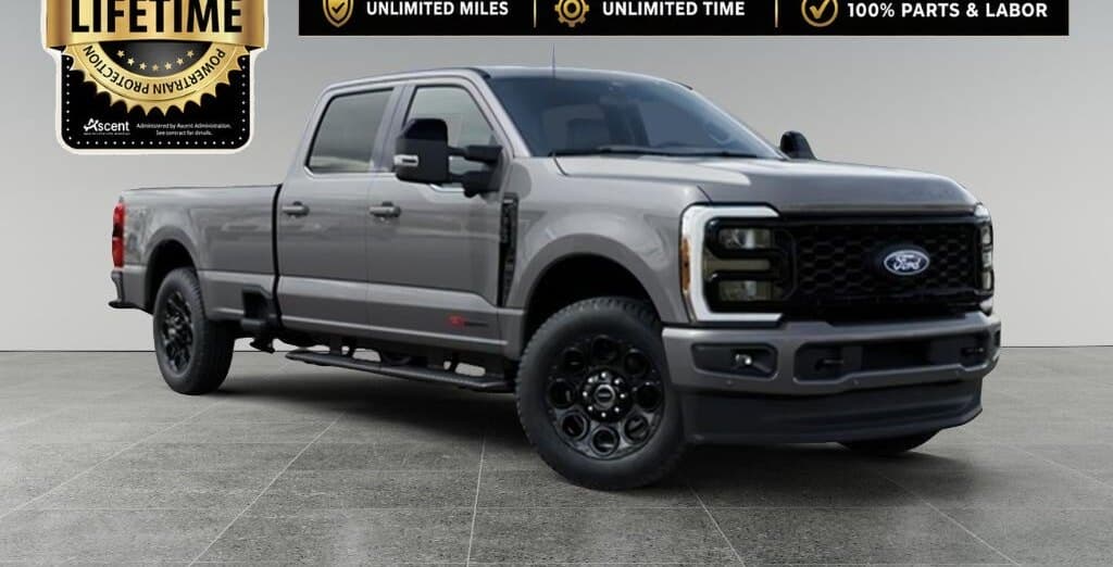 2027 Ford Super Duty F-350 Lariat thumbnail 4