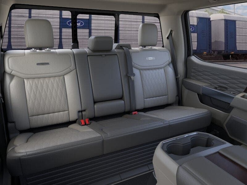 2026 Ford Super Duty F-350 Platinum thumbnail 11