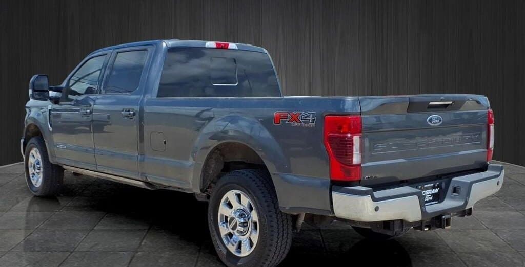 2020 Ford F-350 LARIAT thumbnail 3