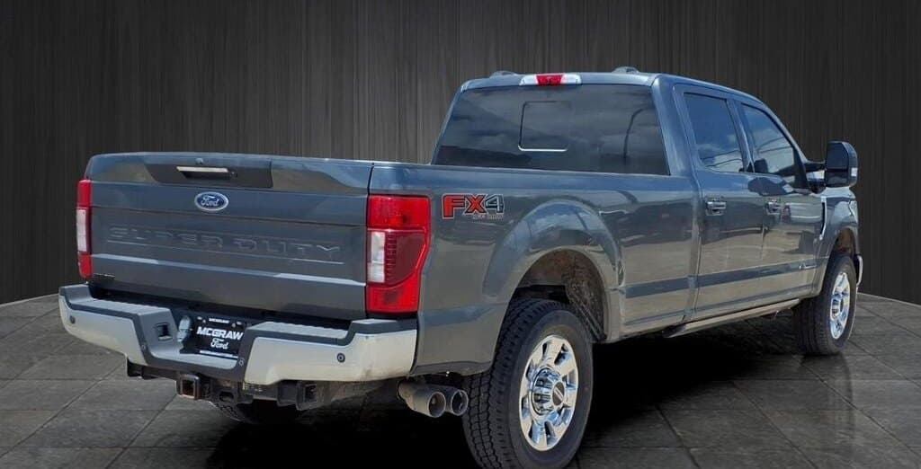 2020 Ford F-350 LARIAT thumbnail 4