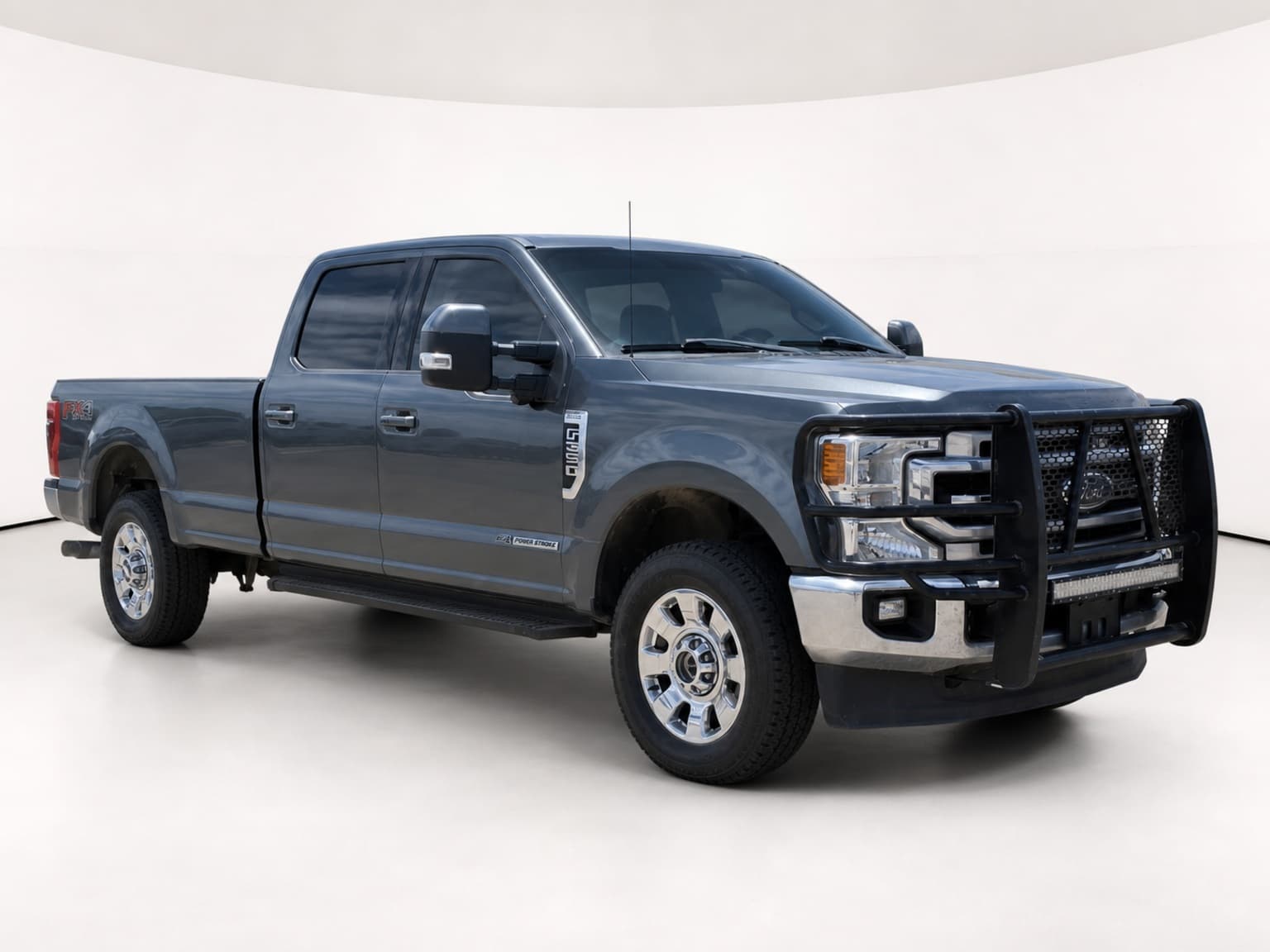 2020 Ford F-350 LARIAT thumbnail 3