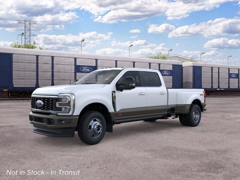 2026 Ford Super Duty F-350 King Ranch, photo 1 of 12