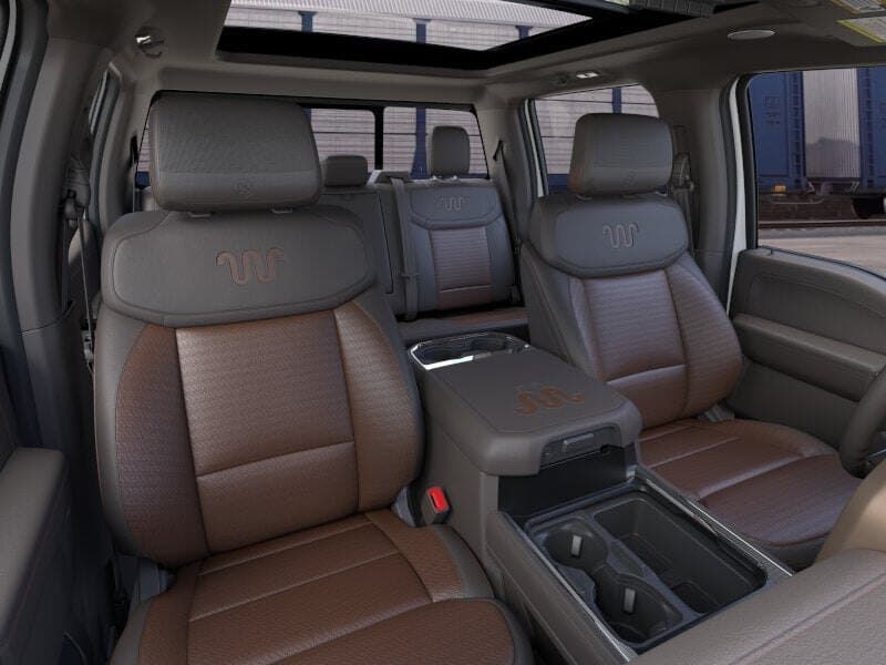 2026 Ford Super Duty F-350 King Ranch thumbnail 10