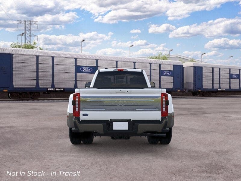 2026 Ford Super Duty F-350 King Ranch thumbnail 5