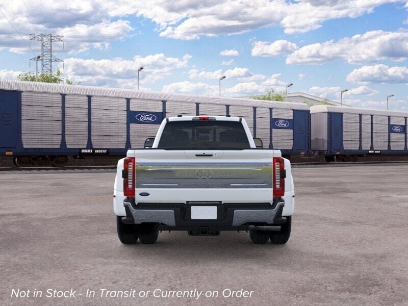 2026 Ford Super Duty F-350 King Ranch thumbnail 5