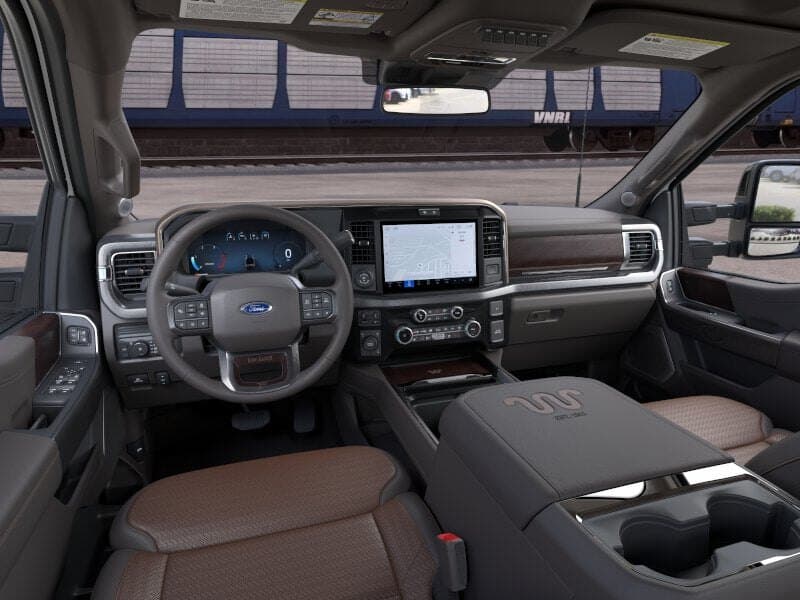 2026 Ford Super Duty F-350 King Ranch thumbnail 9