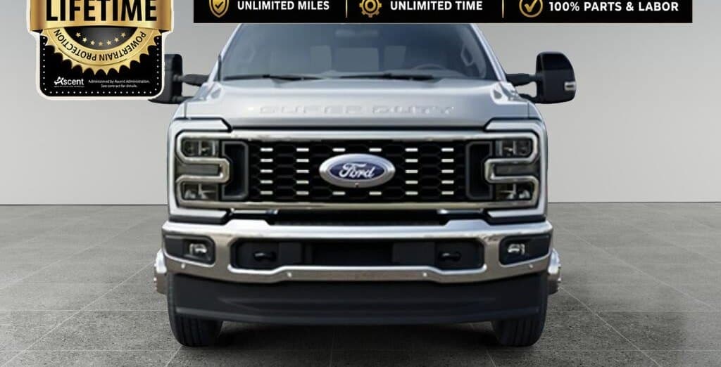 2027 Ford Super Duty F-350 Lariat thumbnail 3