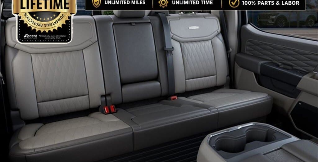 2027 Ford Super Duty F-350 Platinum thumbnail 11