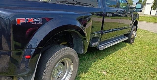 2023 Ford F-350 XLT thumbnail 10