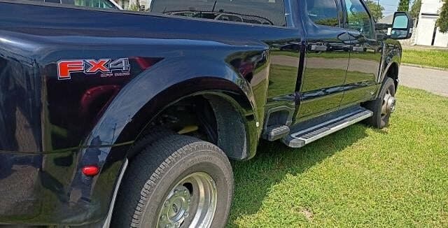 2023 Ford F-350 XLT thumbnail 9