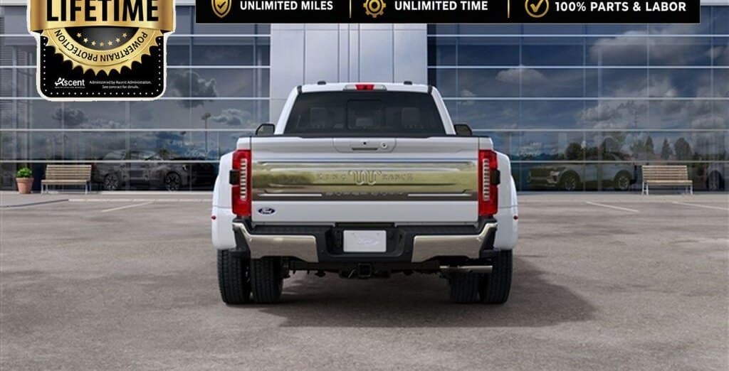2027 Ford F-450 King Ranch thumbnail 7