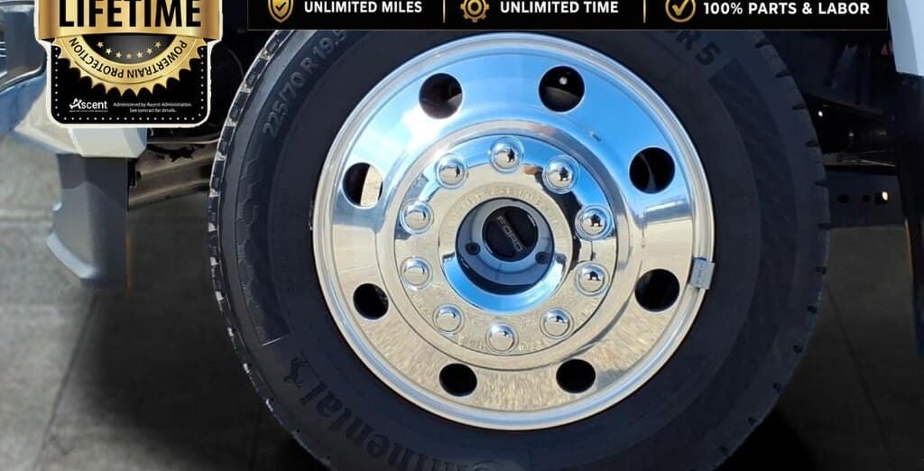 2026 Ford F-450 LARIAT thumbnail 7