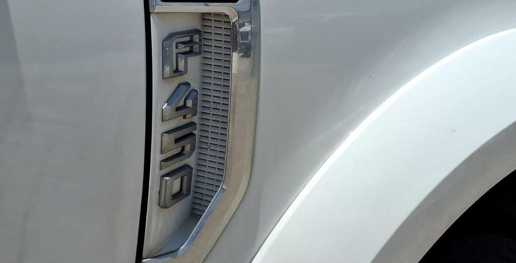 2020 Ford F-450 Platinum thumbnail 7