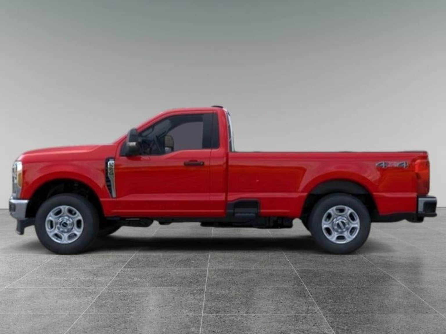 2026 Ford Super Duty F-250 XLT thumbnail 4