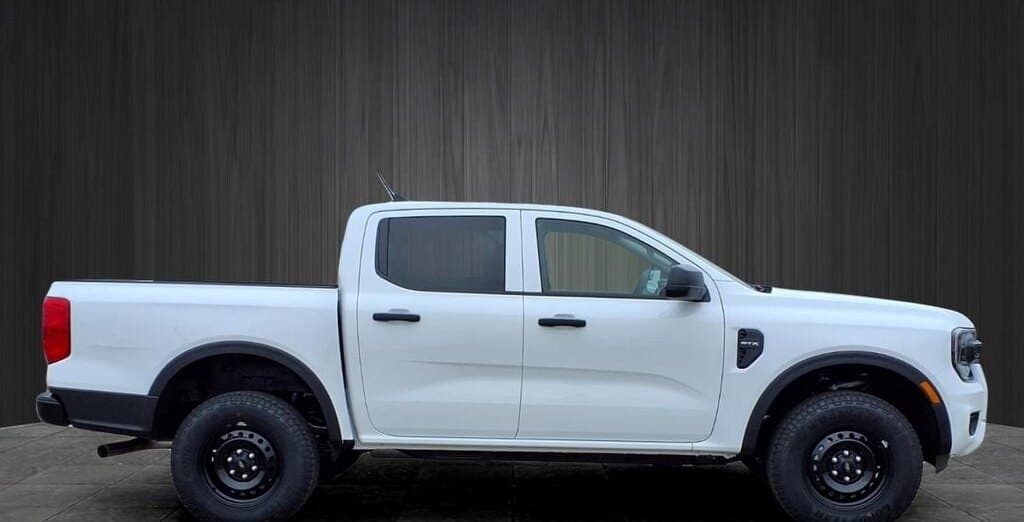 2026 Ford Ranger XL thumbnail 4