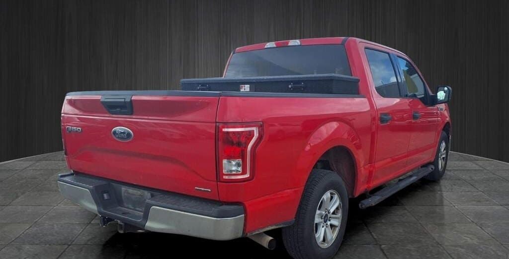 2016 Ford F-150 XLT thumbnail 5