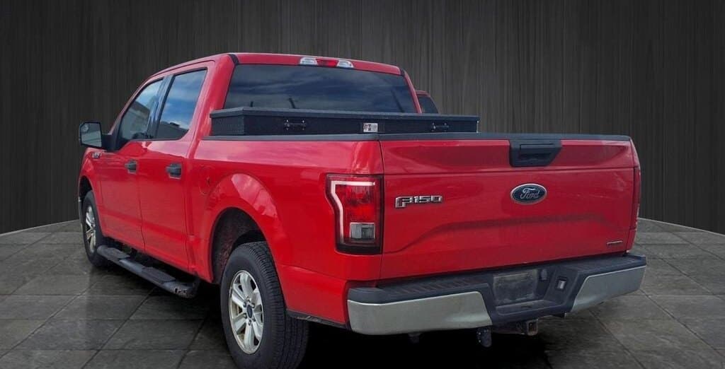 2016 Ford F-150 XLT thumbnail 6