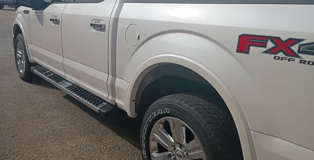 2018 Ford F-150 LARIAT thumbnail 5