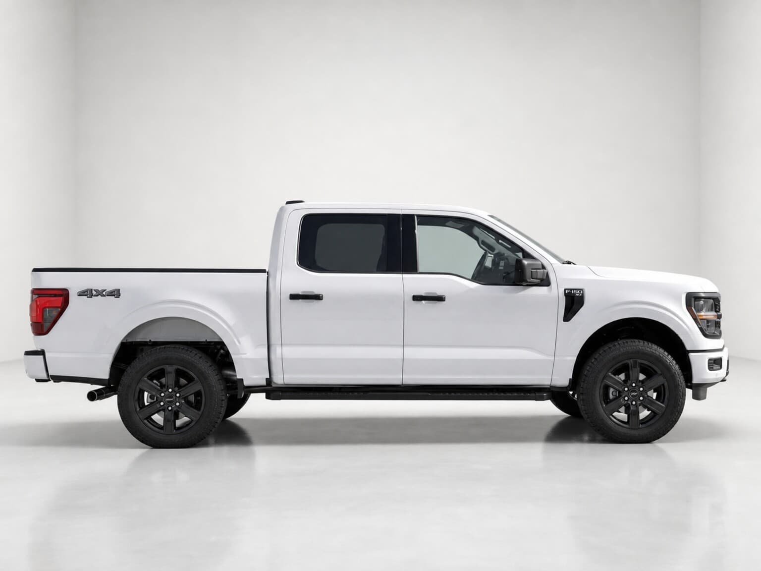 2025 Ford F-150 XLT 4x4 SuperCrew thumbnail 4