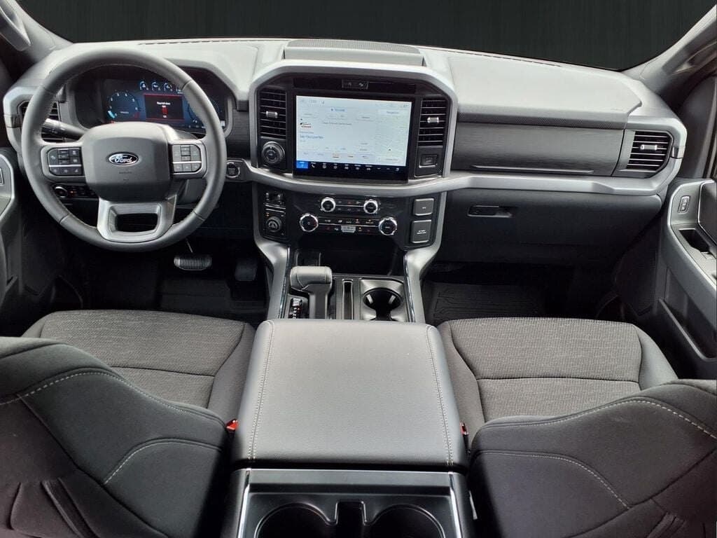 2026 Ford F-150 XLT 4x4 SuperCrew thumbnail 4