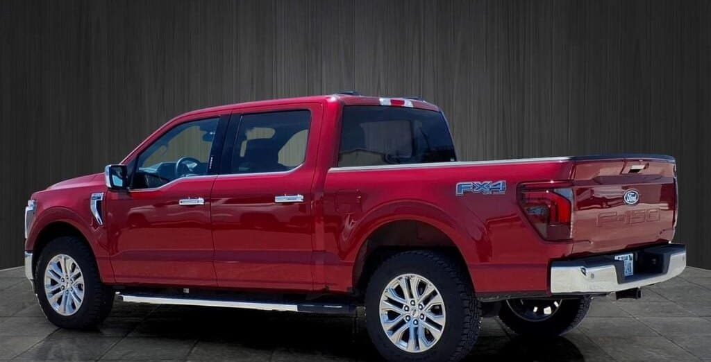 2024 Ford F-150 LARIAT thumbnail 3
