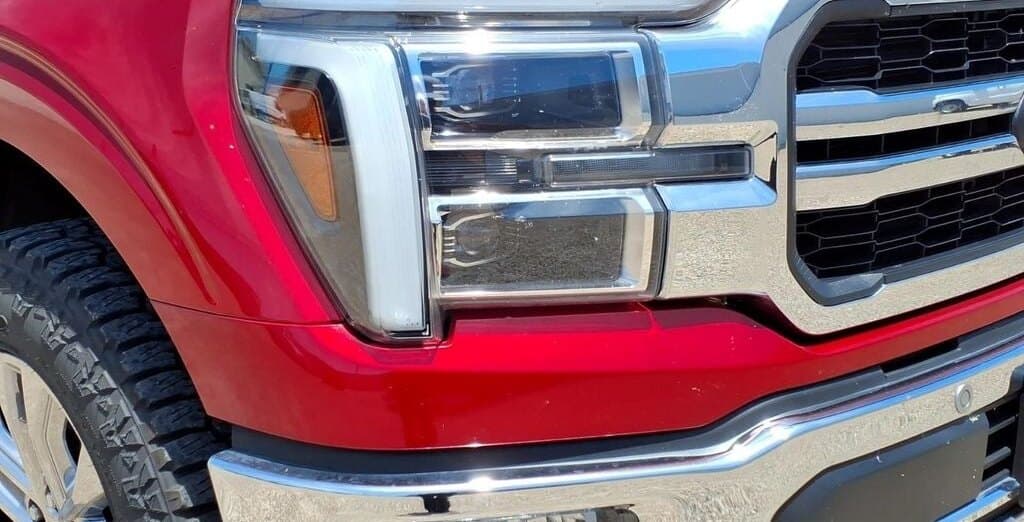 2024 Ford F-150 LARIAT thumbnail 6