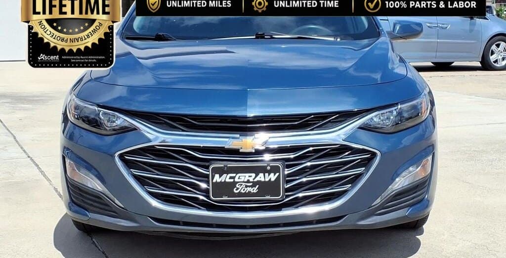 2024 Chevrolet Malibu LT thumbnail 3