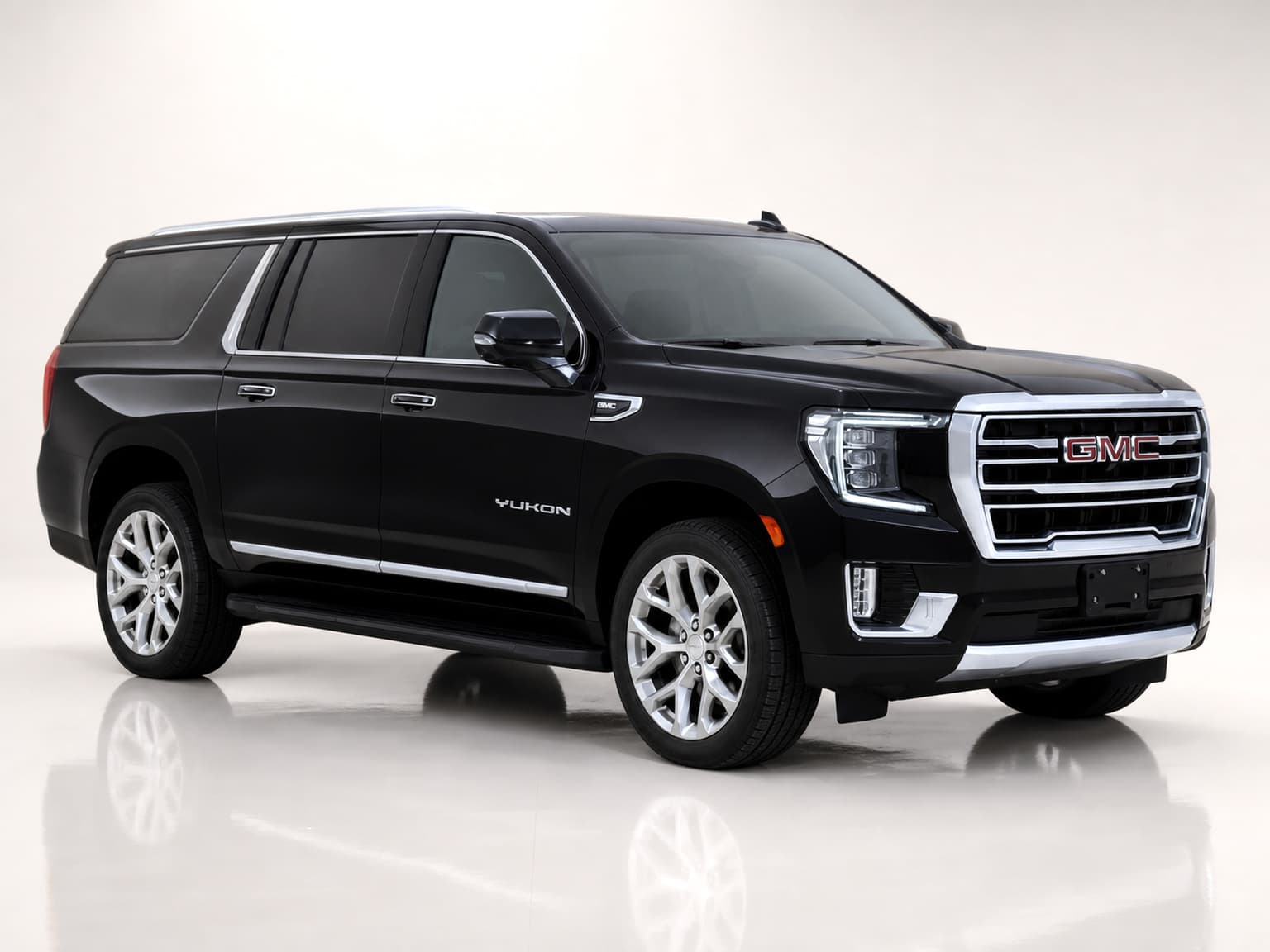 2021 GMC Yukon XL SLT thumbnail 3