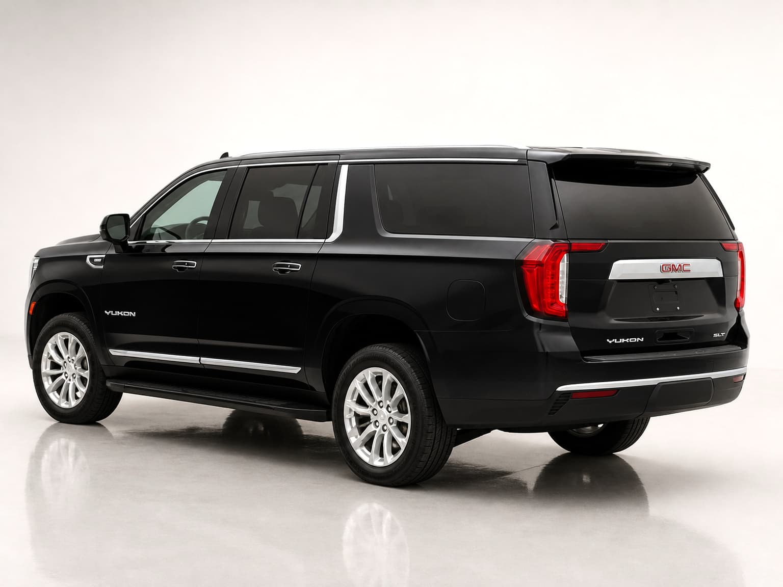 2021 GMC Yukon XL SLT thumbnail 5