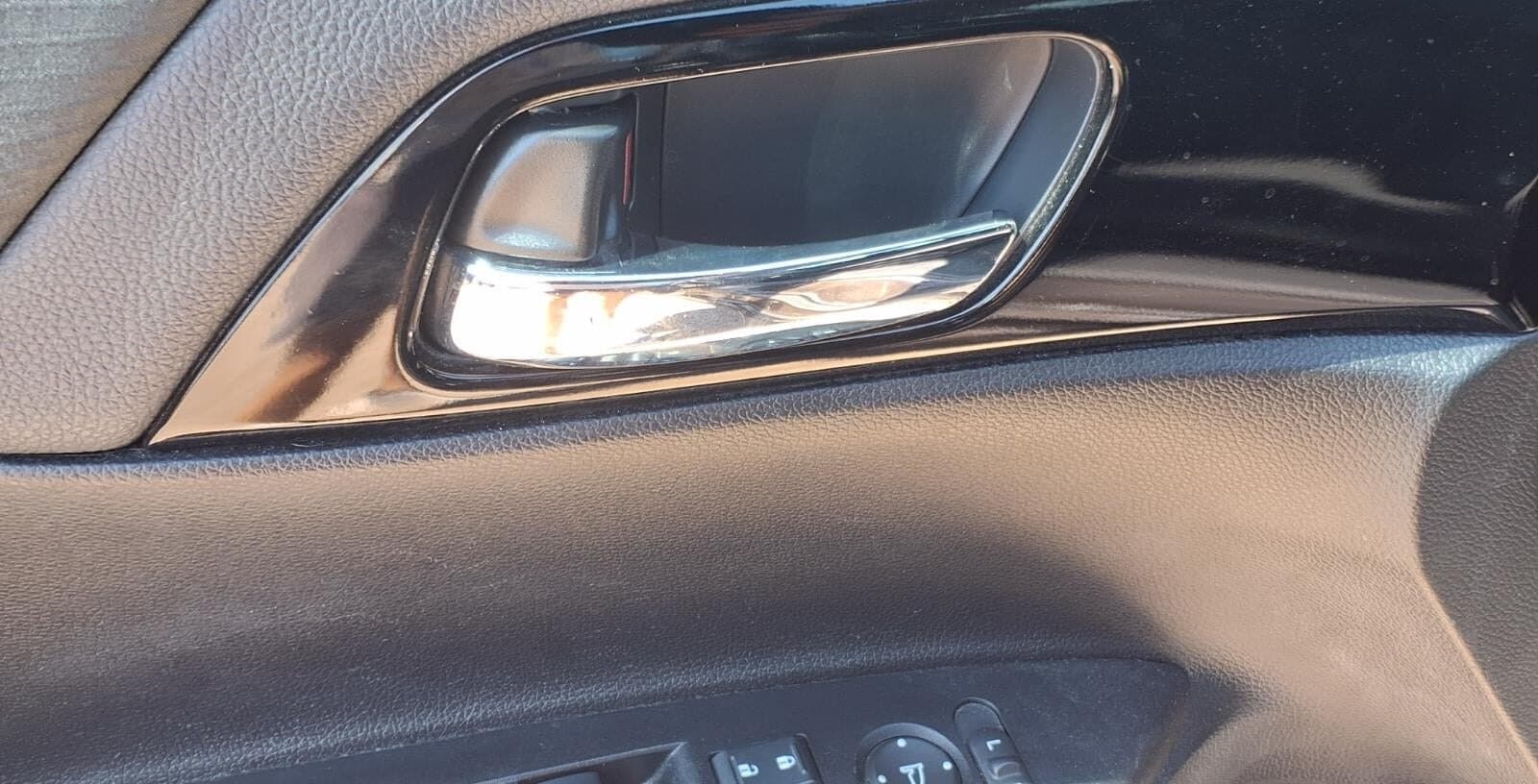 2017 Honda Accord LX thumbnail 10