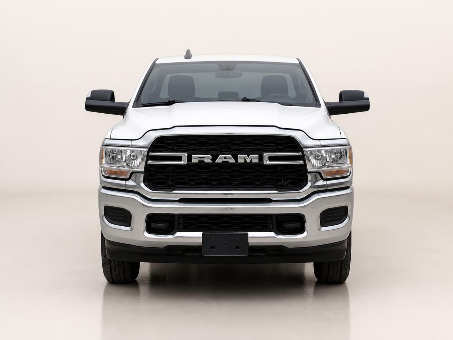 2022 RAM 3500 Tradesman thumbnail 4