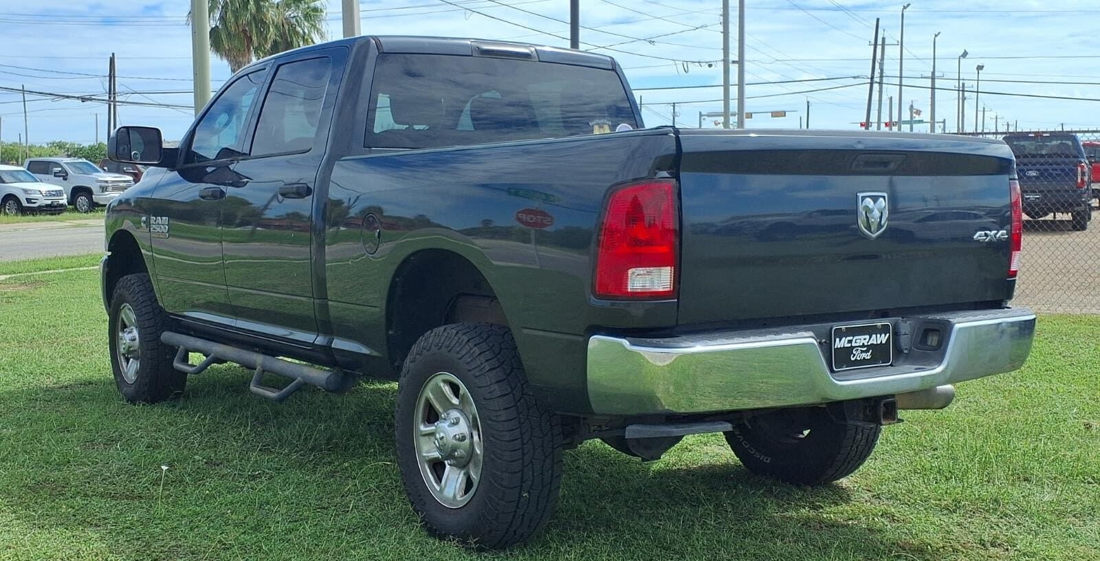 2018 RAM 2500 Tradesman thumbnail 3