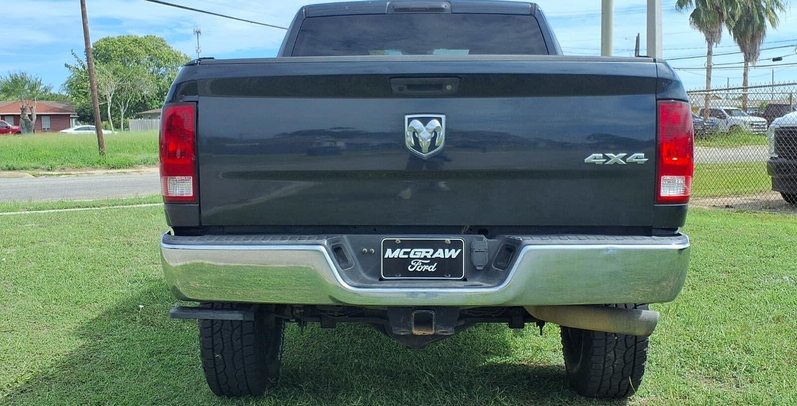 2018 RAM 2500 Tradesman thumbnail 4